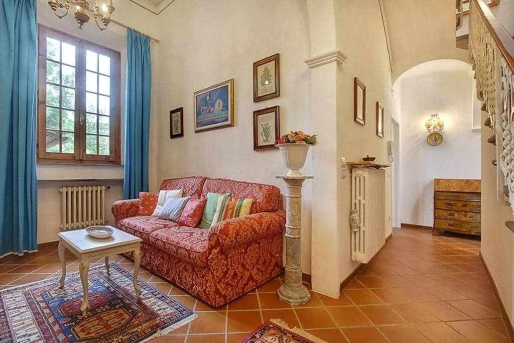 Santa Croce Elegant With Garage Apartment Флоренция Екстериор снимка
