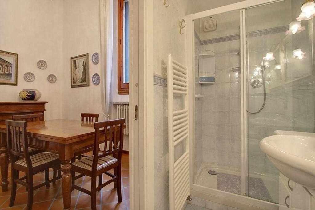 Santa Croce Elegant With Garage Apartment Флоренция Екстериор снимка