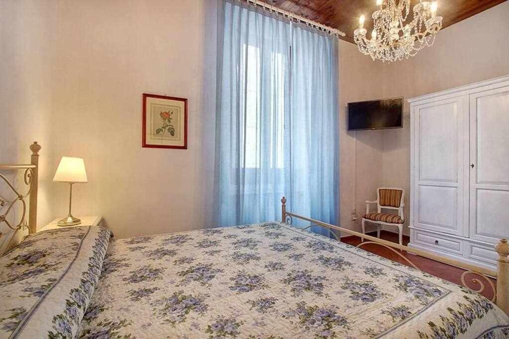 Santa Croce Elegant With Garage Apartment Флоренция Екстериор снимка