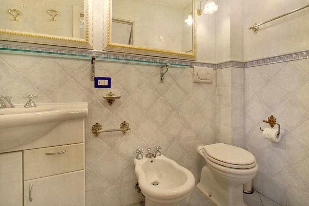 Santa Croce Elegant With Garage Apartment Флоренция Екстериор снимка