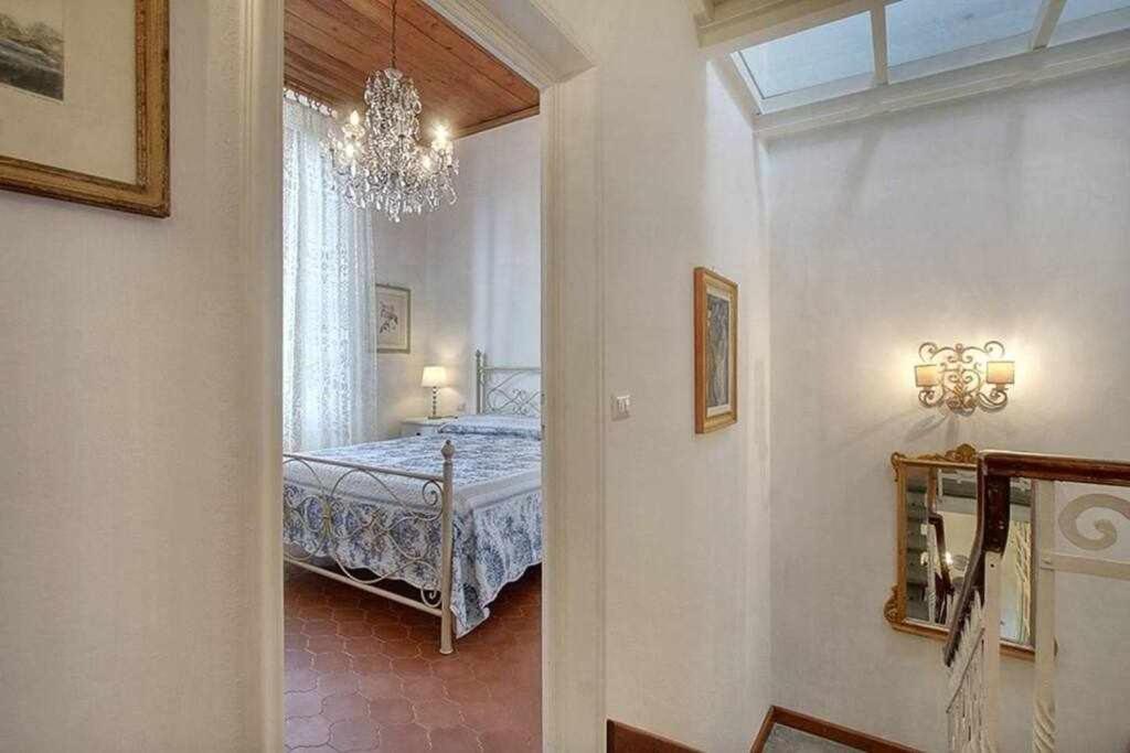 Santa Croce Elegant With Garage Apartment Флоренция Екстериор снимка
