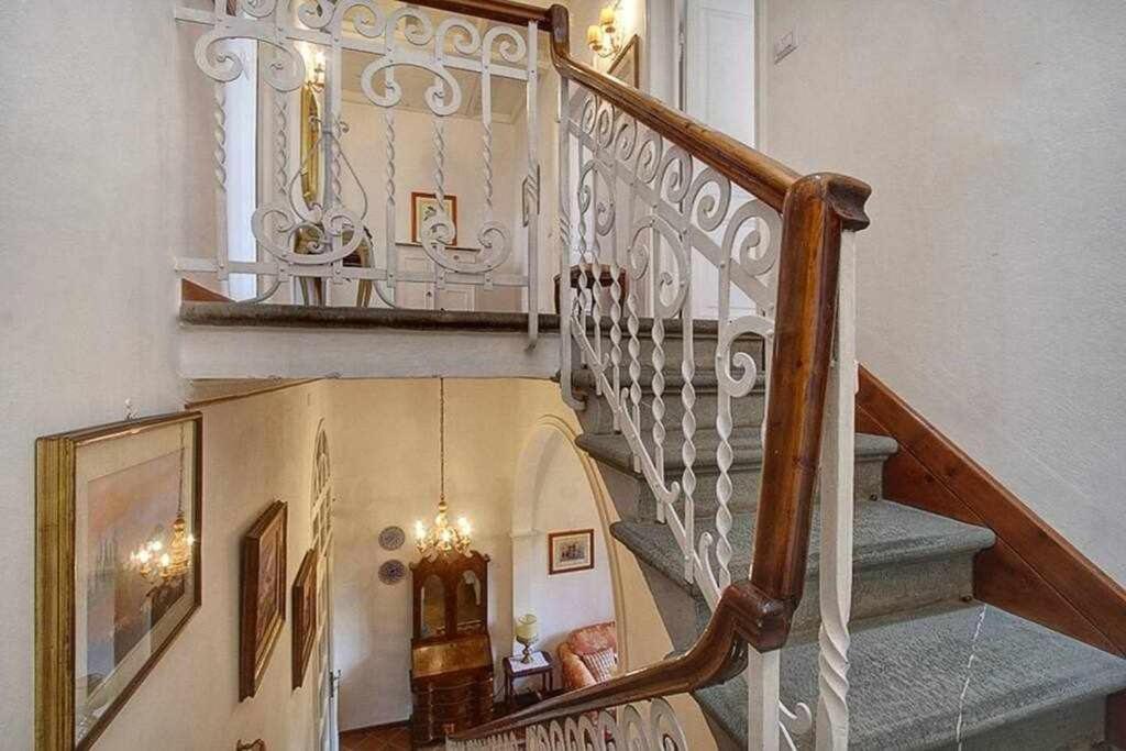 Santa Croce Elegant With Garage Apartment Флоренция Екстериор снимка